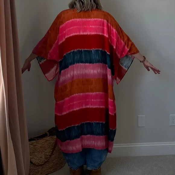 Vibrant stripe tie-dye kimono - Picture 2 of 3